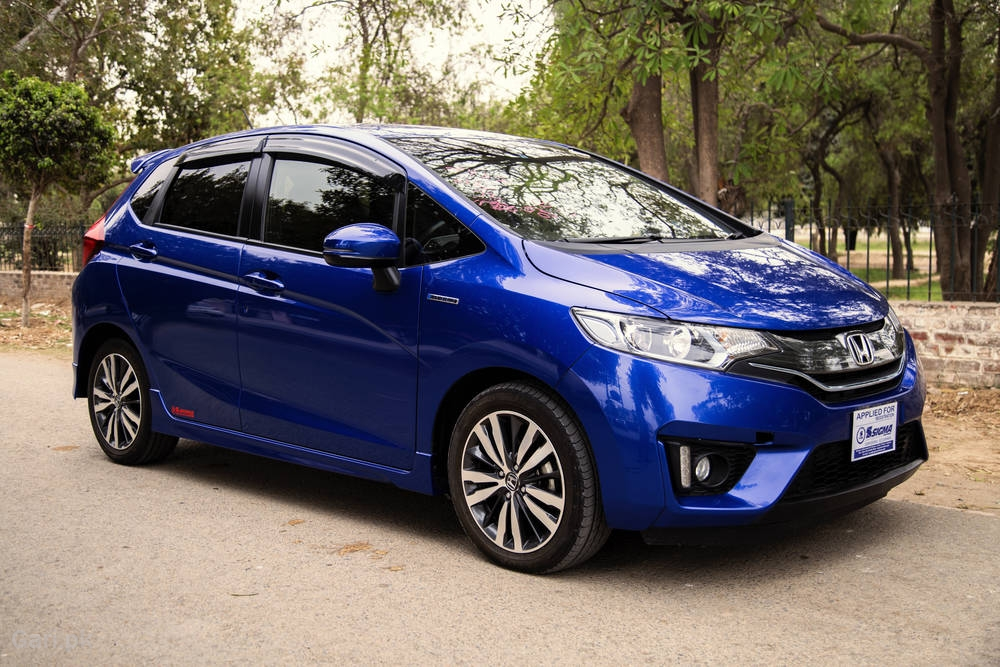 Top Hatchbacks Under $12K for Daily Commuting