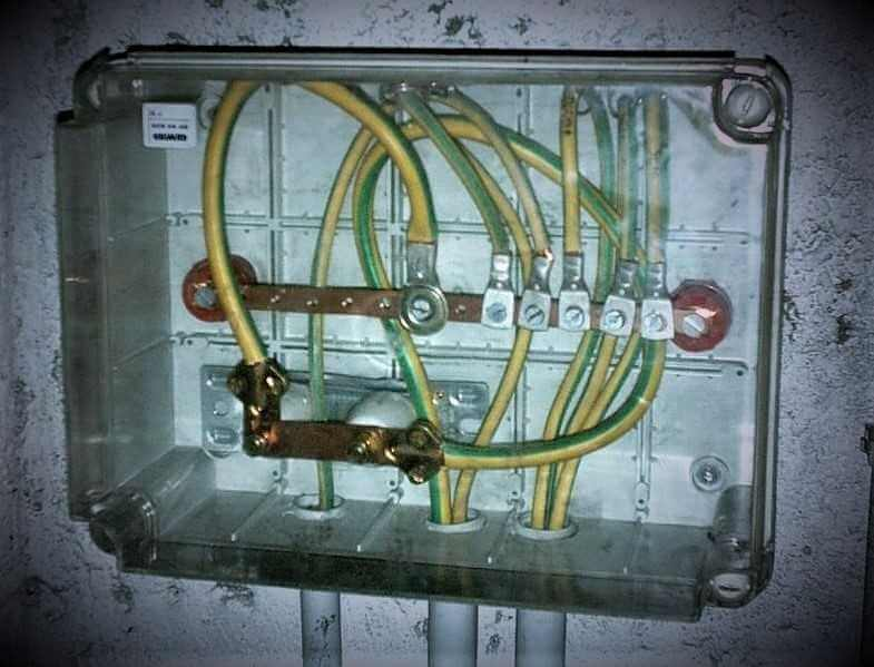 “How to Fix a Car Radio That Won’t Turn On”